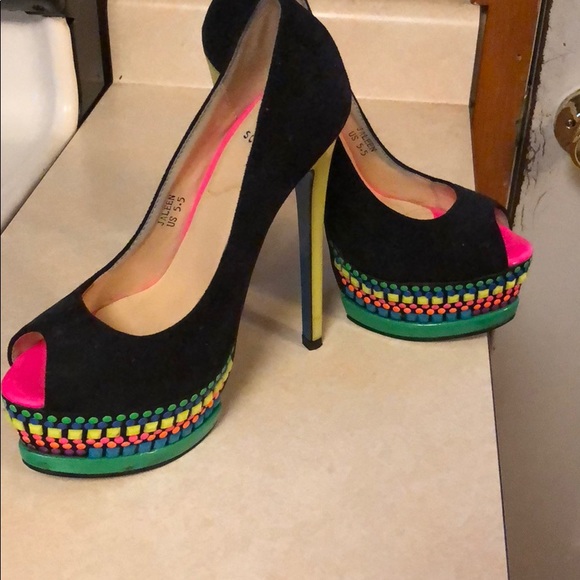 Shoe Dazzle Shoes - Heels